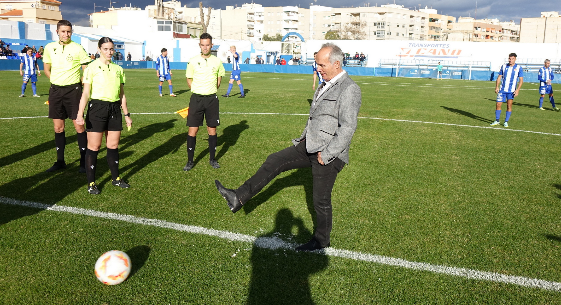 AGUILAS PULPI HOMENAJE SANCHIS 3.jpg